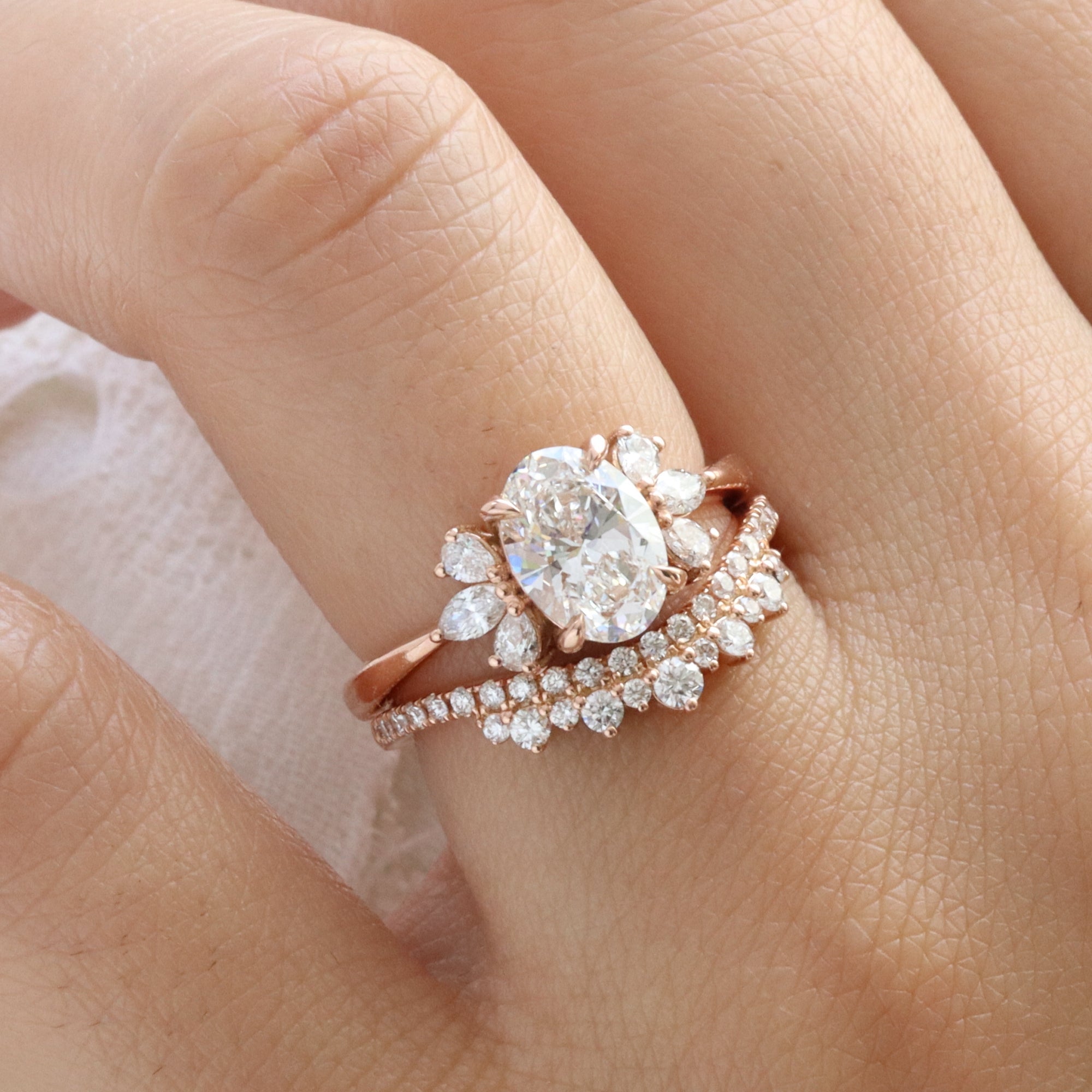 Crown setting shops diamond ring