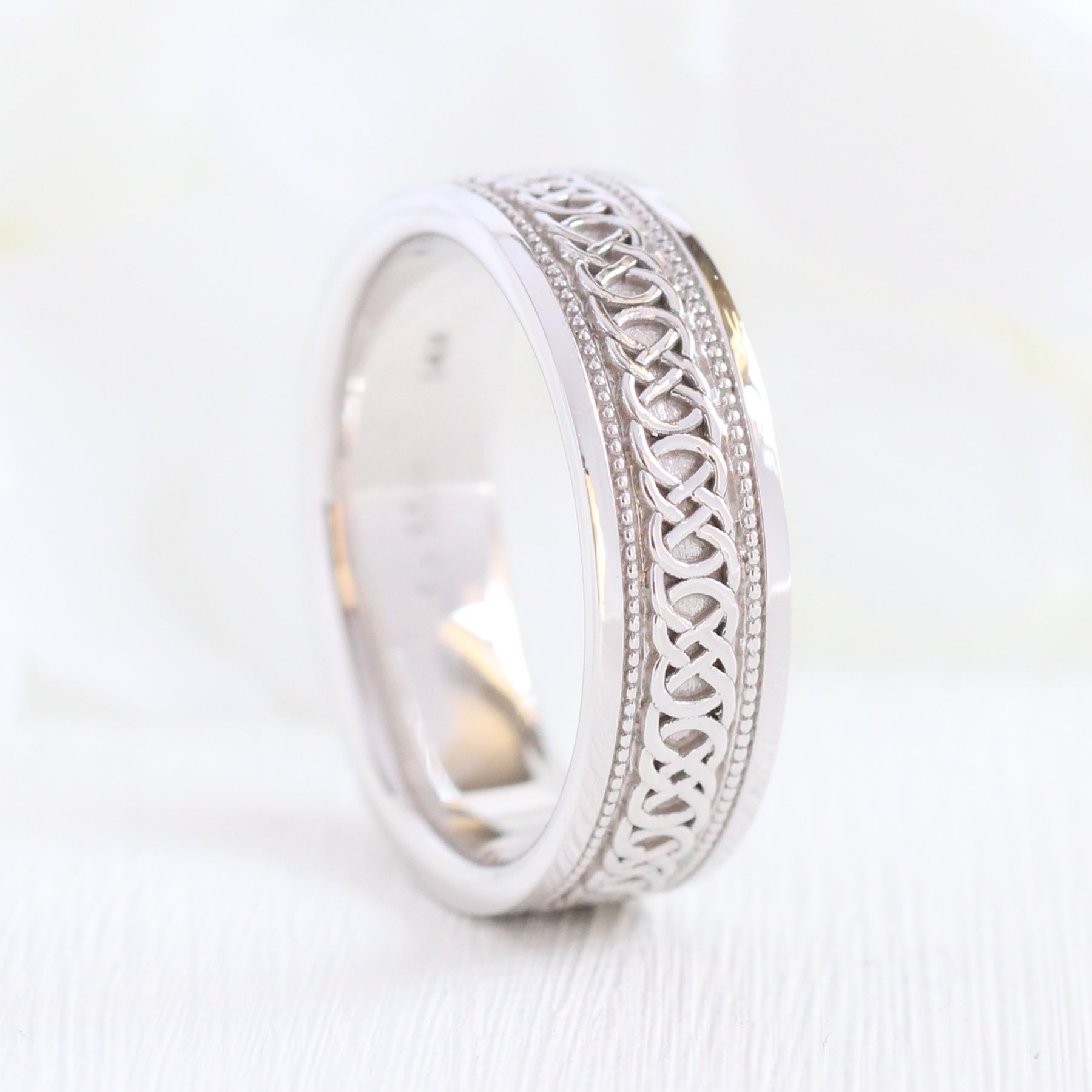 Womens celtic hot sale wedding band