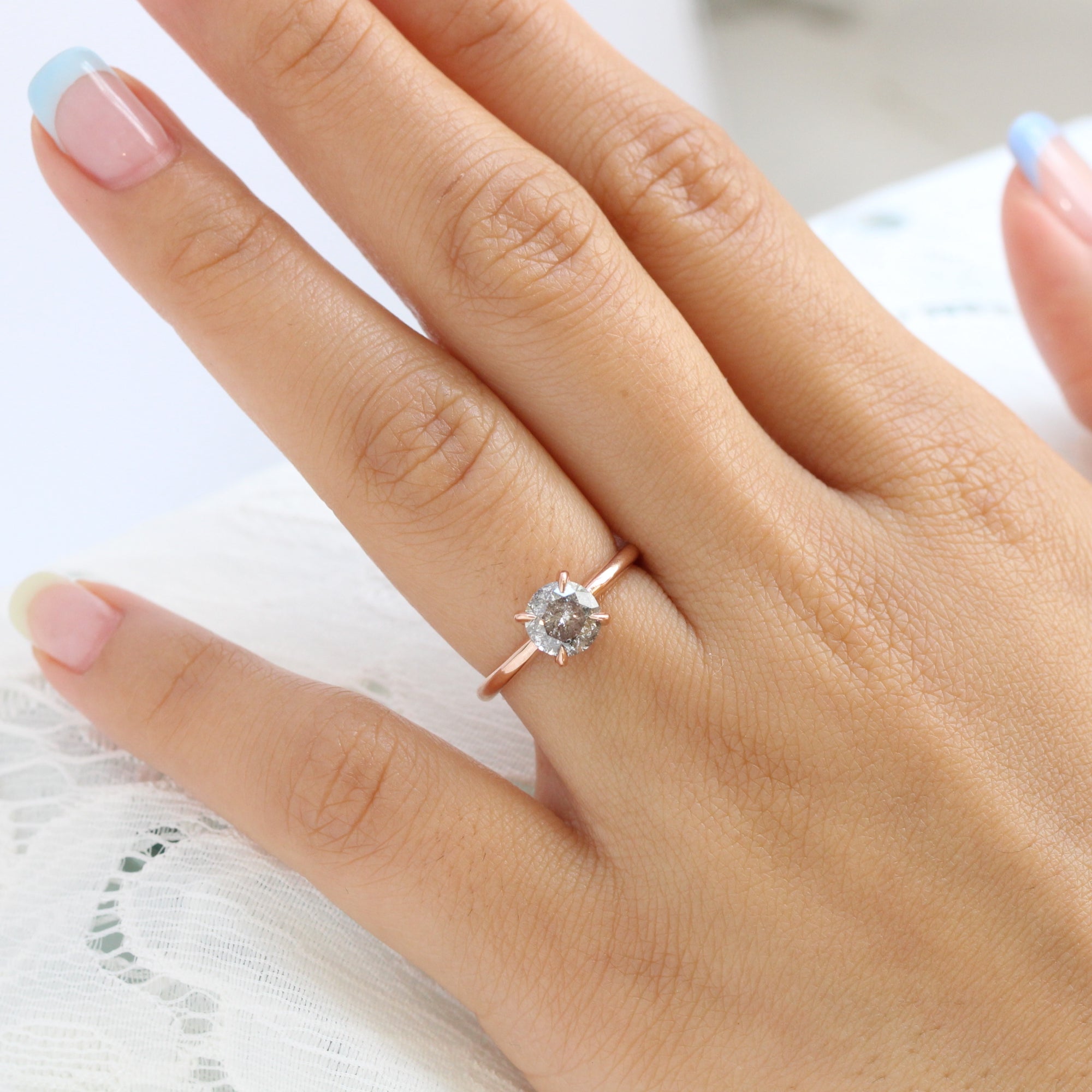 Large solitaire sales diamond ring