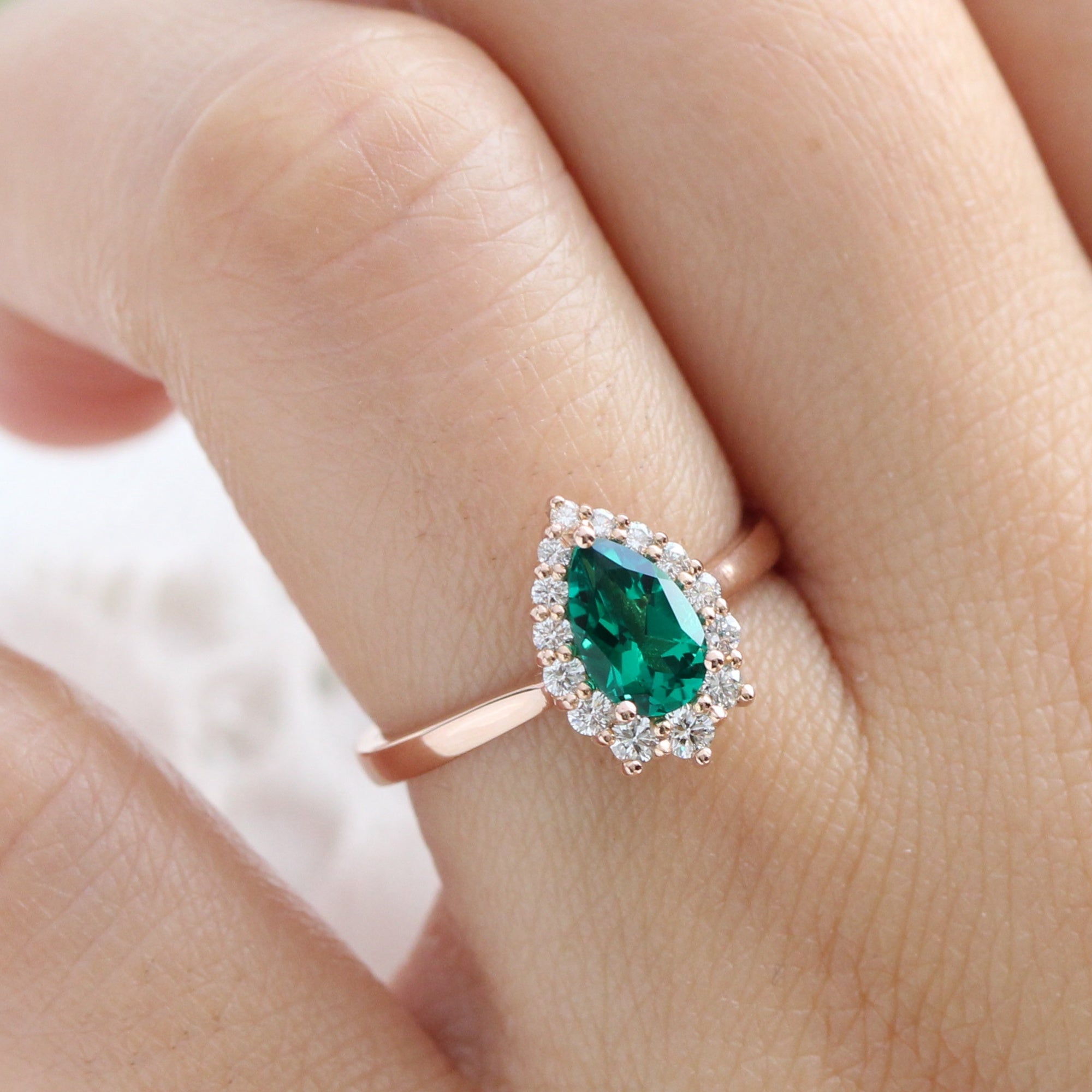 Emerald and diamond sales gold ring