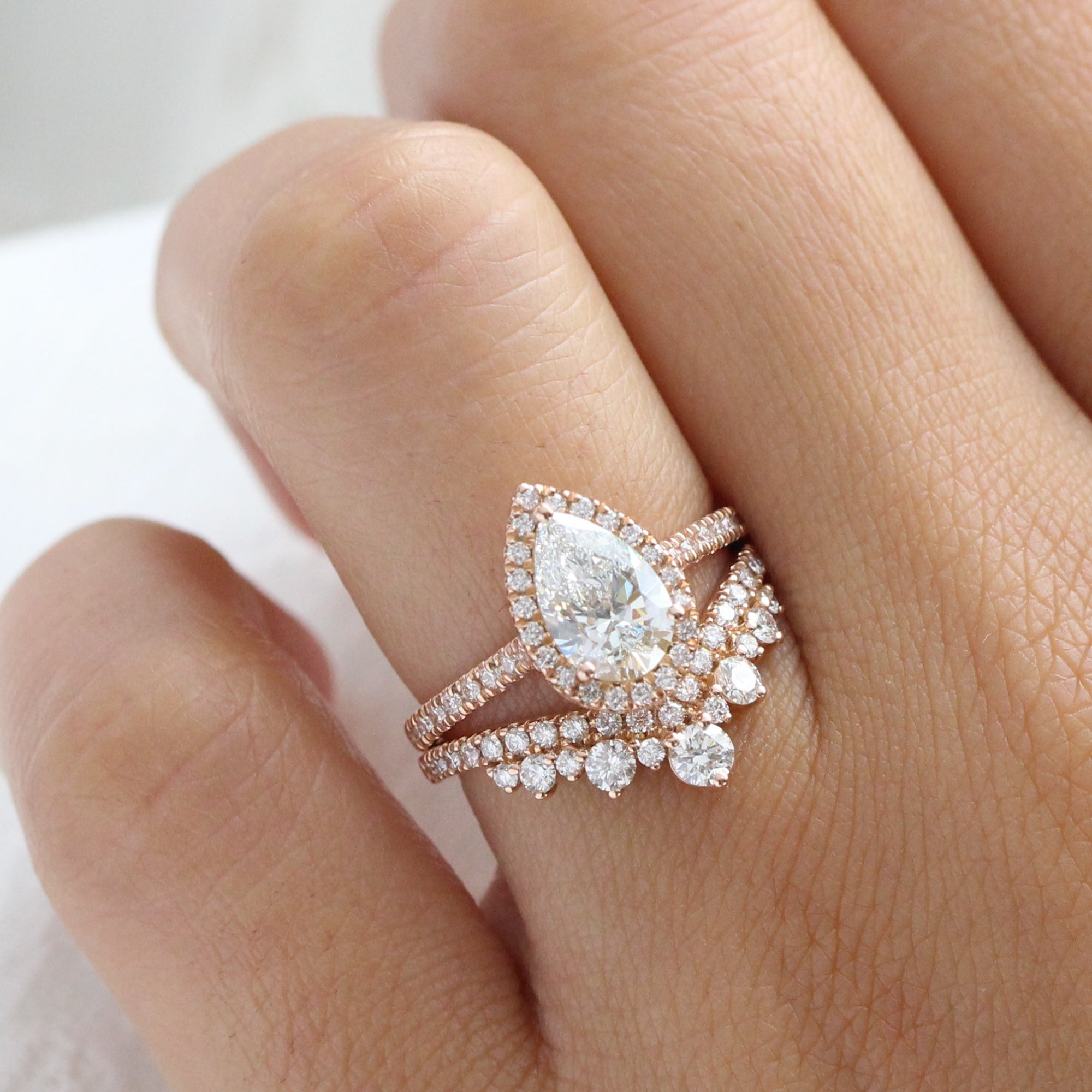 Pear shaped wedding hot sale band set