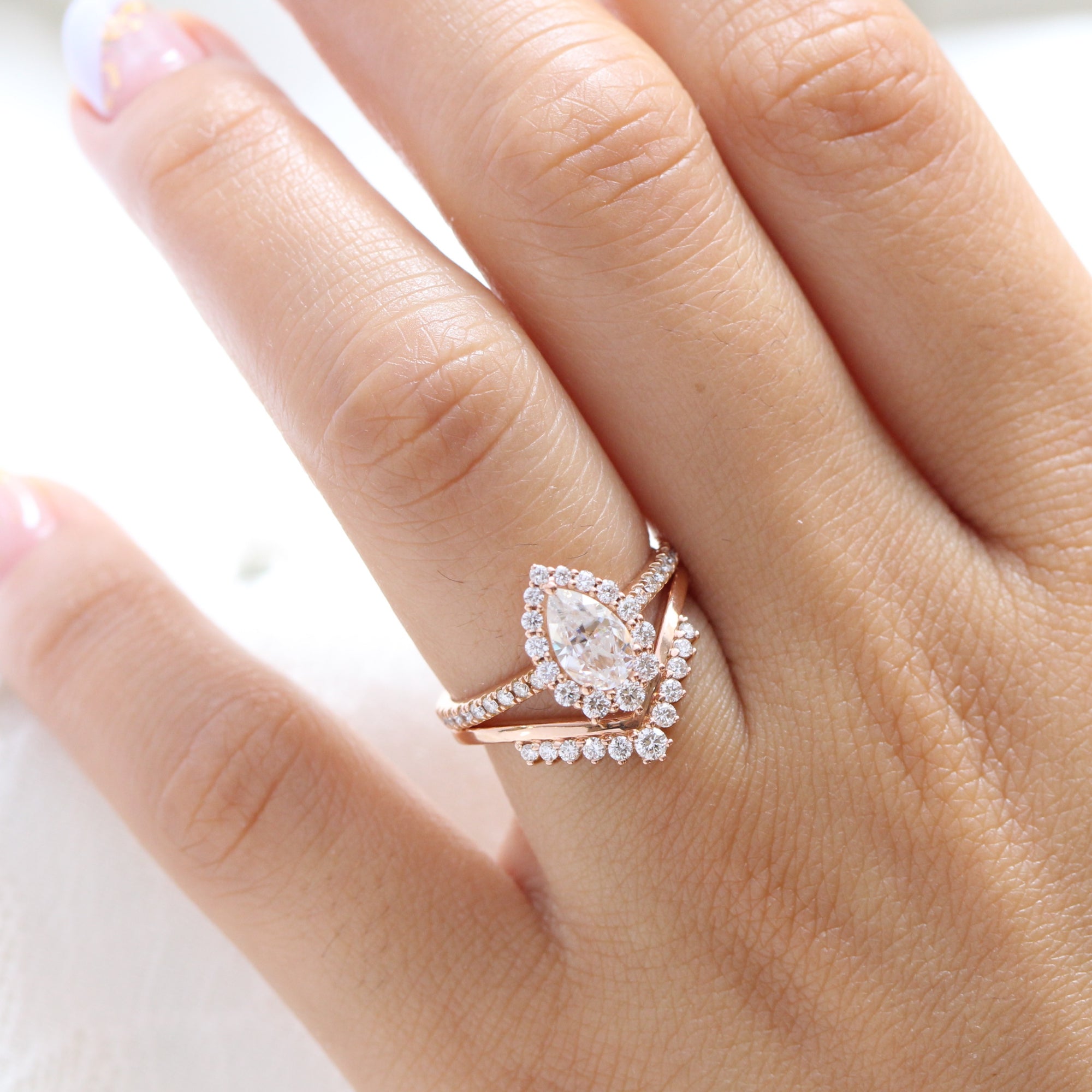 Halo diamond pear moissanite engagement ring rose gold bridal set v shaped wedding band la more design jewelry