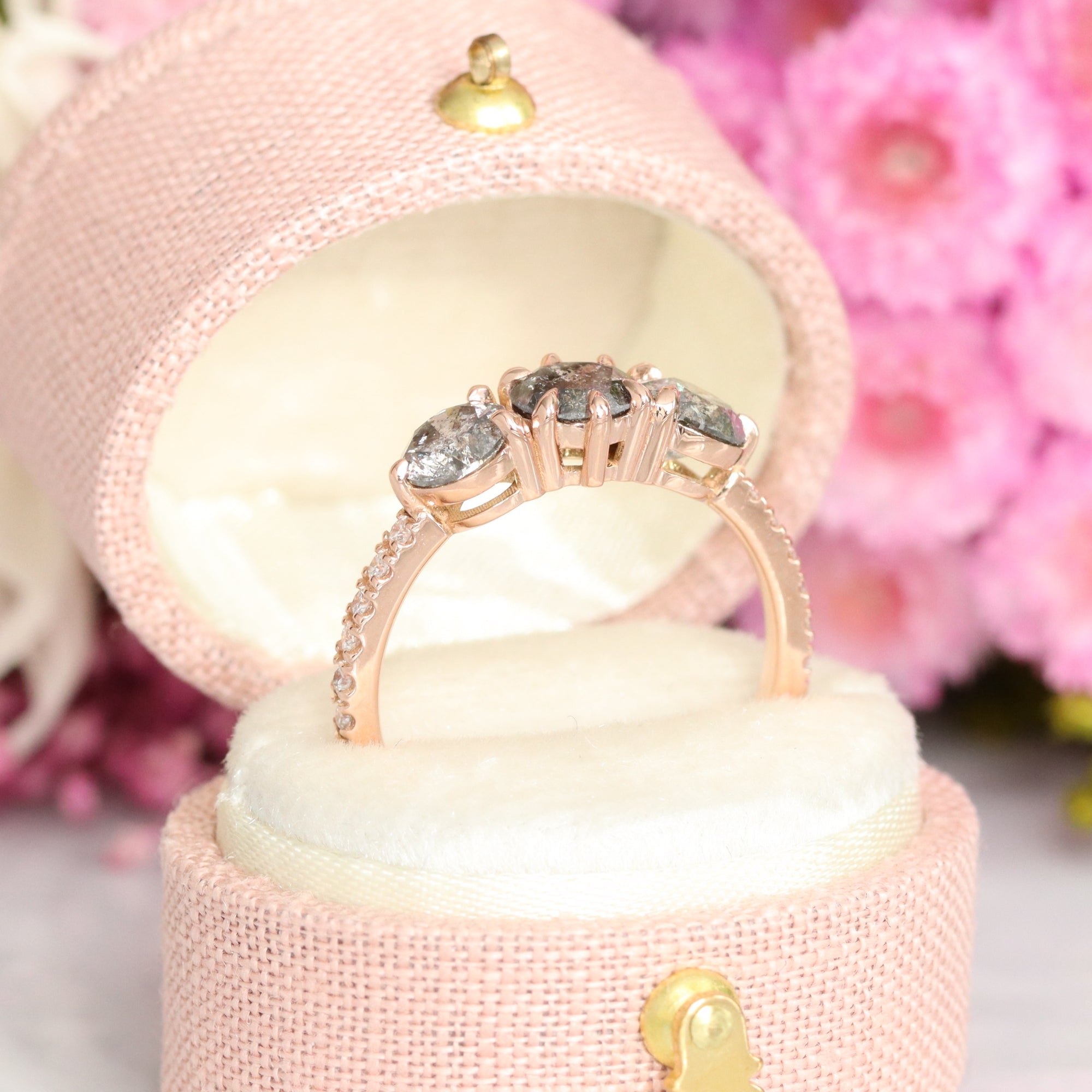 Natural Salt and Pepper Diamond Ring Rose Gold Grey Diamond 3 Stone Ring la more design jewelry