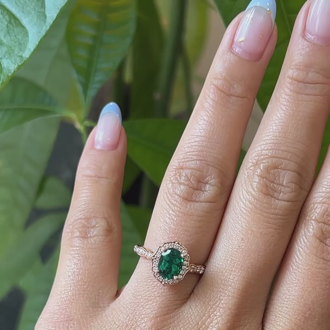 10X8 mm Oval Cut Created Emerald and 5/8 ctw Oval Lab Grown Diamond Halo  Engagement Ring - Grownbrilliance
