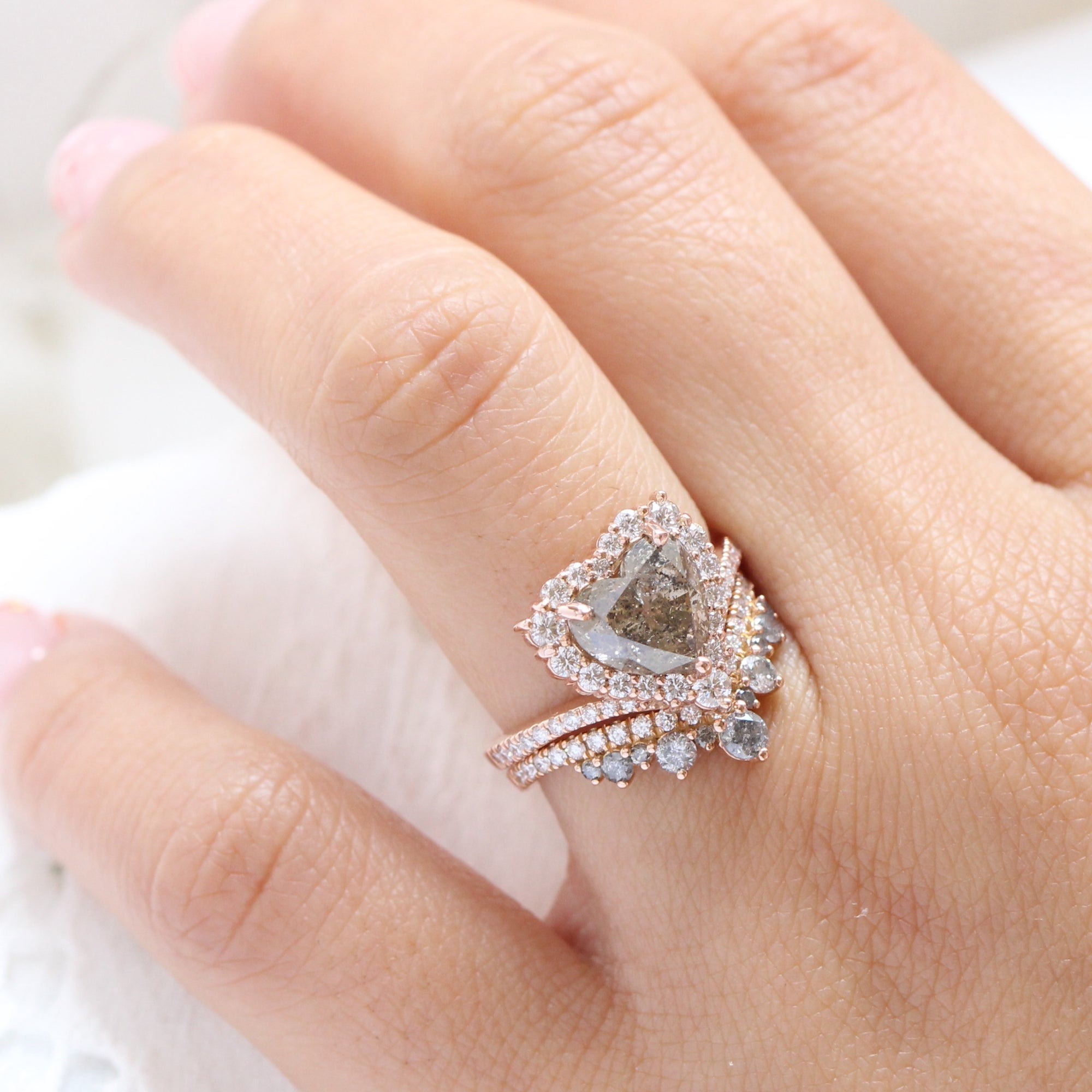 heart shaped diamond ring rose gold salt and pepper diamond halo ring la more design jewelry