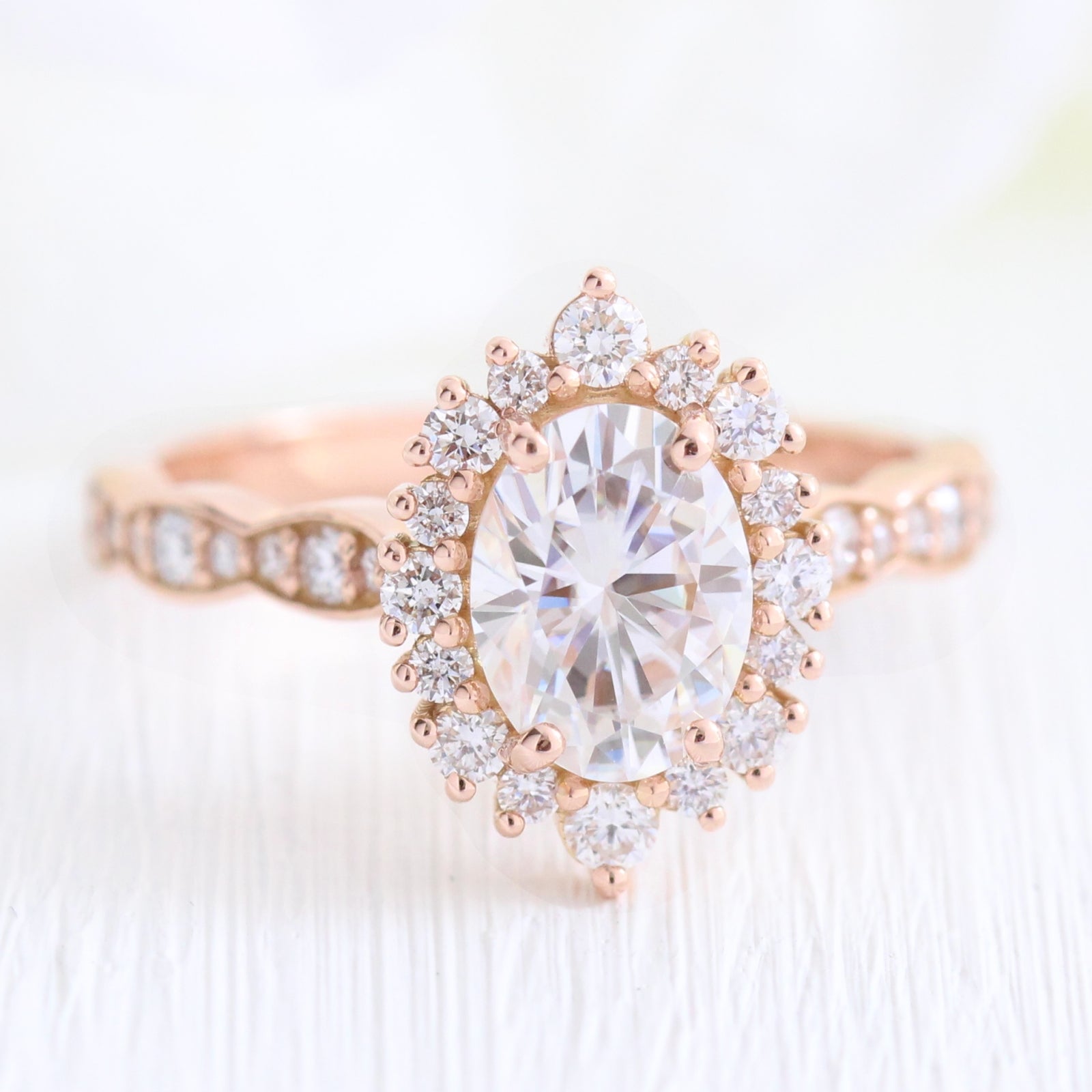 14kt Rose Gold Round Cut Star Halo Diamond Engagement Ring
